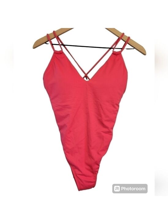 Shade & Shore Other - NWT Shade & Shore Swimsuit Med